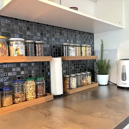 Luxus Maisonette-apartment - Werde Zum Koenig In Der Traumwelt Beerfelde