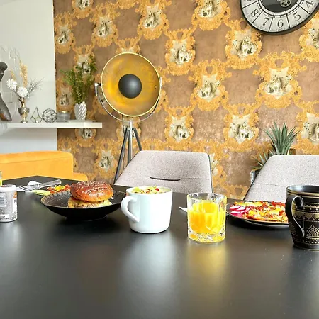 Luxus Maisonette-apartment - Werde Zum Koenig In Der Traumwelt Beerfelde Apartmán